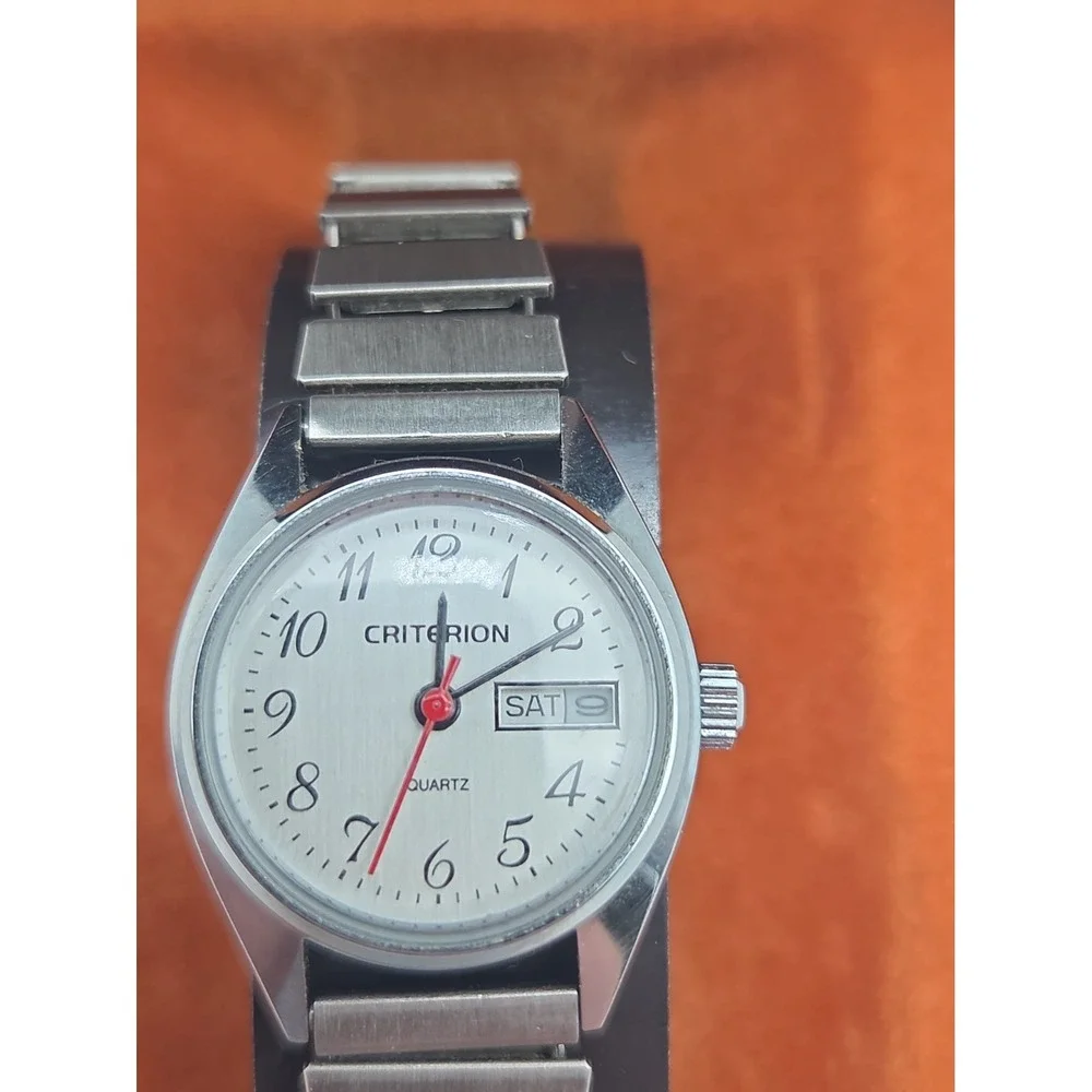 Vintage Ladies Slim Criterion Quartz Watch W/ Box - New Battery Tested WORKING